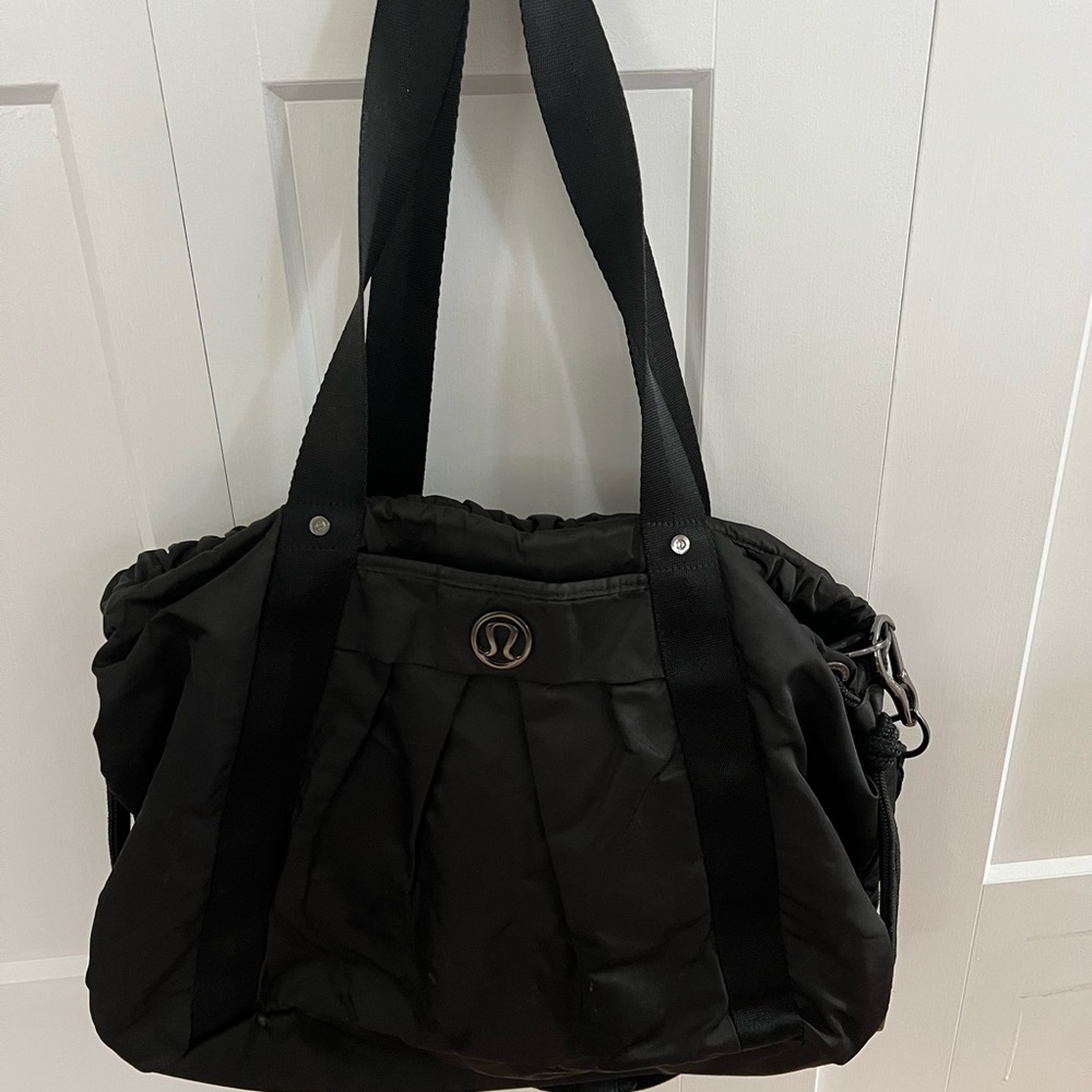 Lululemon Keep On Running Duffel Black